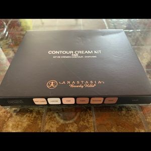 Anastasia Contour & Highlighting Cream kit in Fair